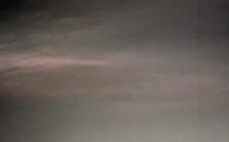 NASA rover captures images of "mother-of-pearl" clouds on Mars